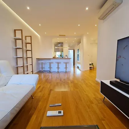 Superbe 3 Pieces Renove Au Coeur Du Cap D'antibes Apartamento
